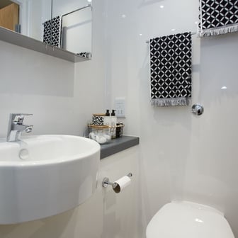 Bronze En Suite - Image 3
